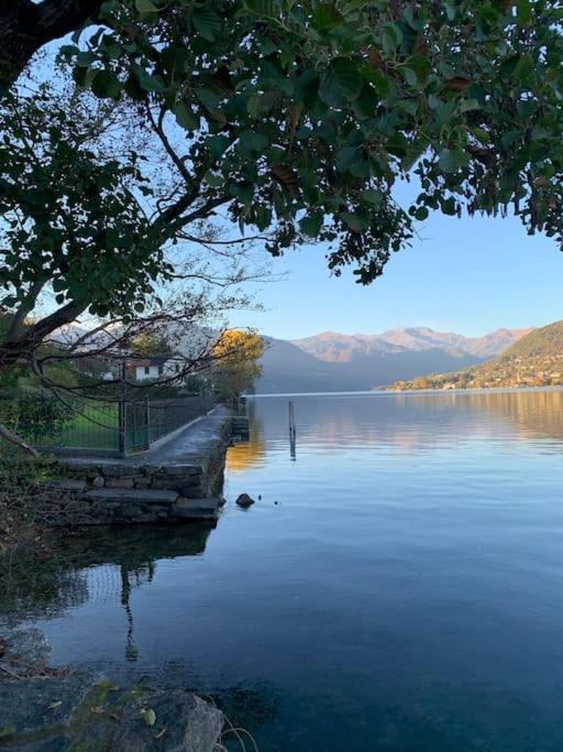 Villa Giardino Con Pontile Sul Lago D'Orta In Riva Orta San Giulio Exterior photo
